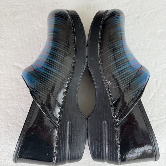 Size 40 - Dansko Patent Clogs Nursing Slip-On Comfort Striped Shoes Medical - Picture 6 of 10